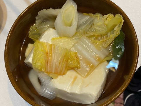 ポン酢をかけて！あたたかい湯豆腐